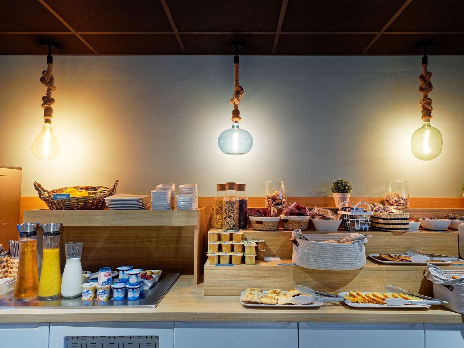 Kyriad Direct Saint Brieuc - Parc Des Expositions Tregueux Luaran gambar